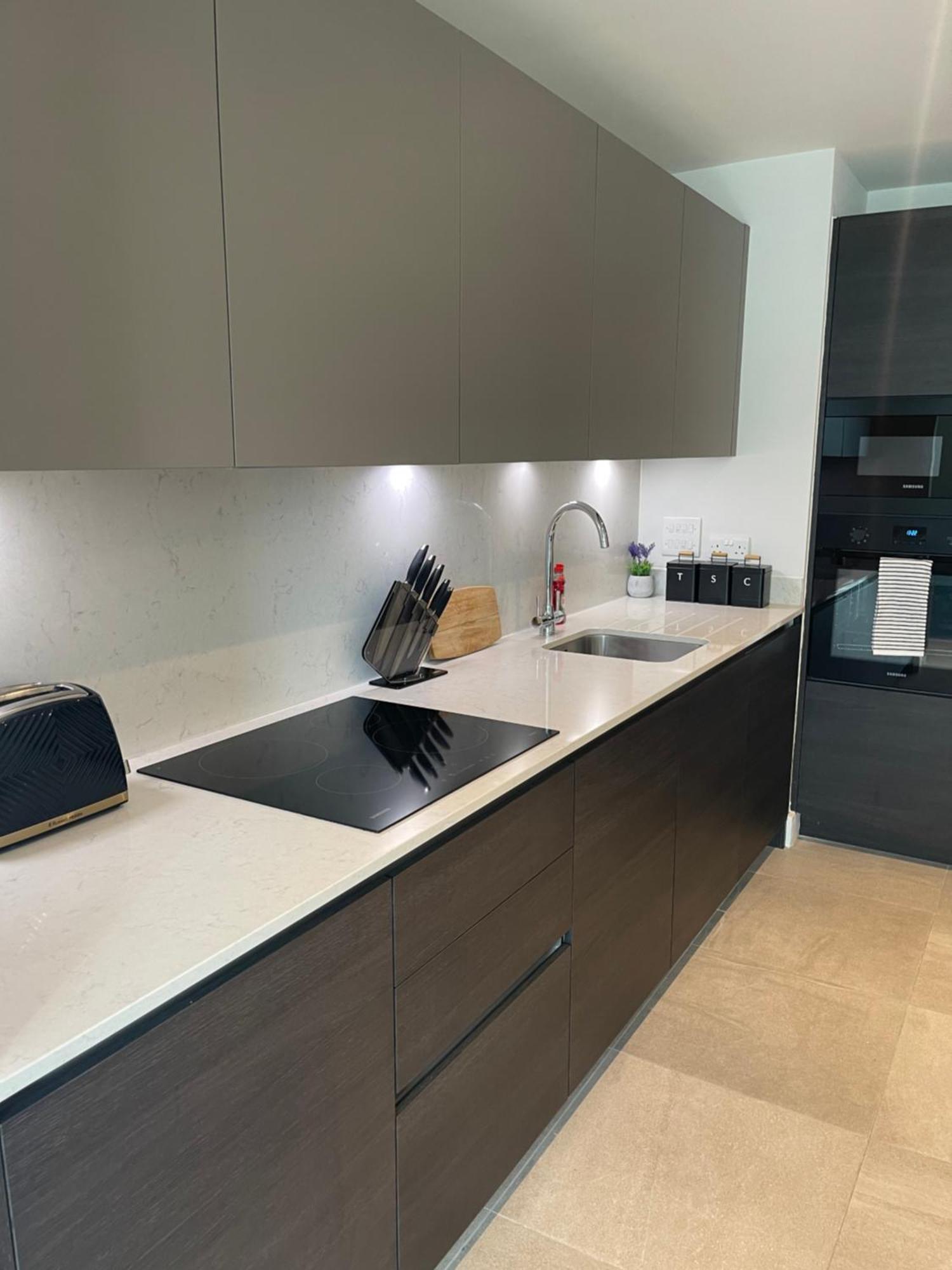 Modern 2 Bedroom City Centre Apartment W Balcony Манчестер Екстер'єр фото